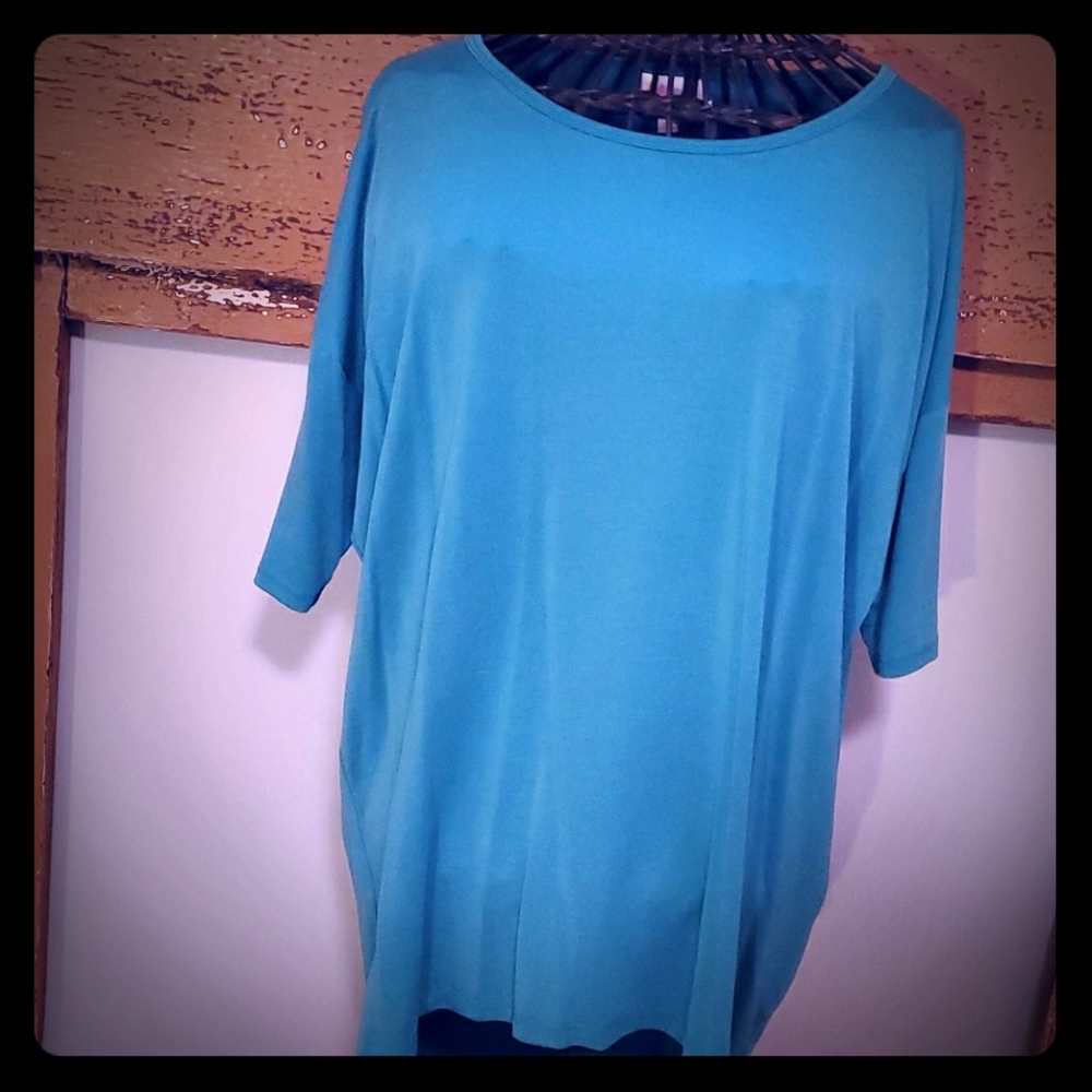 Lularoe teal top